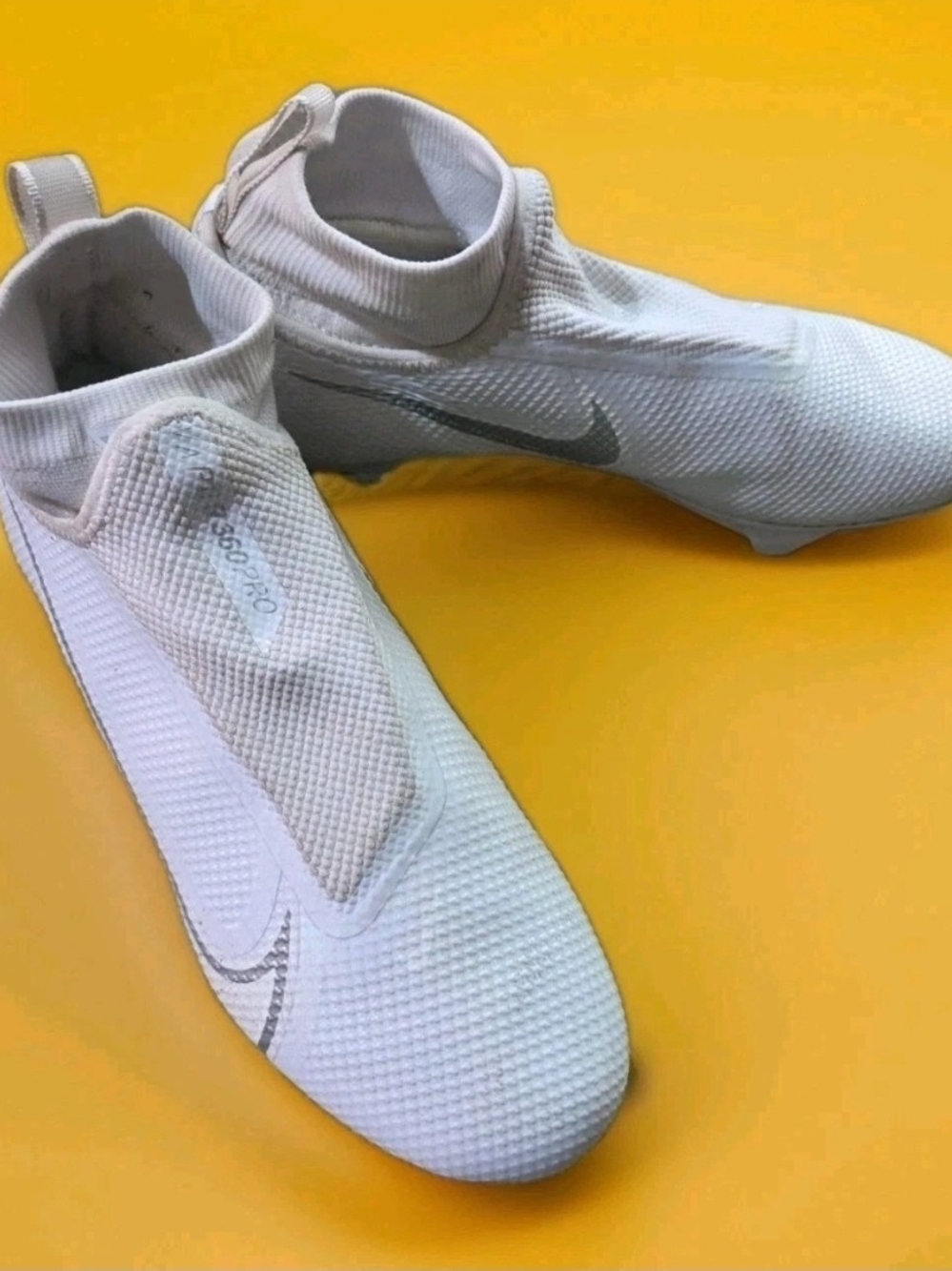 Nike Vapor Edge Pro 360 Football Cleats Size 8 AO8277-108